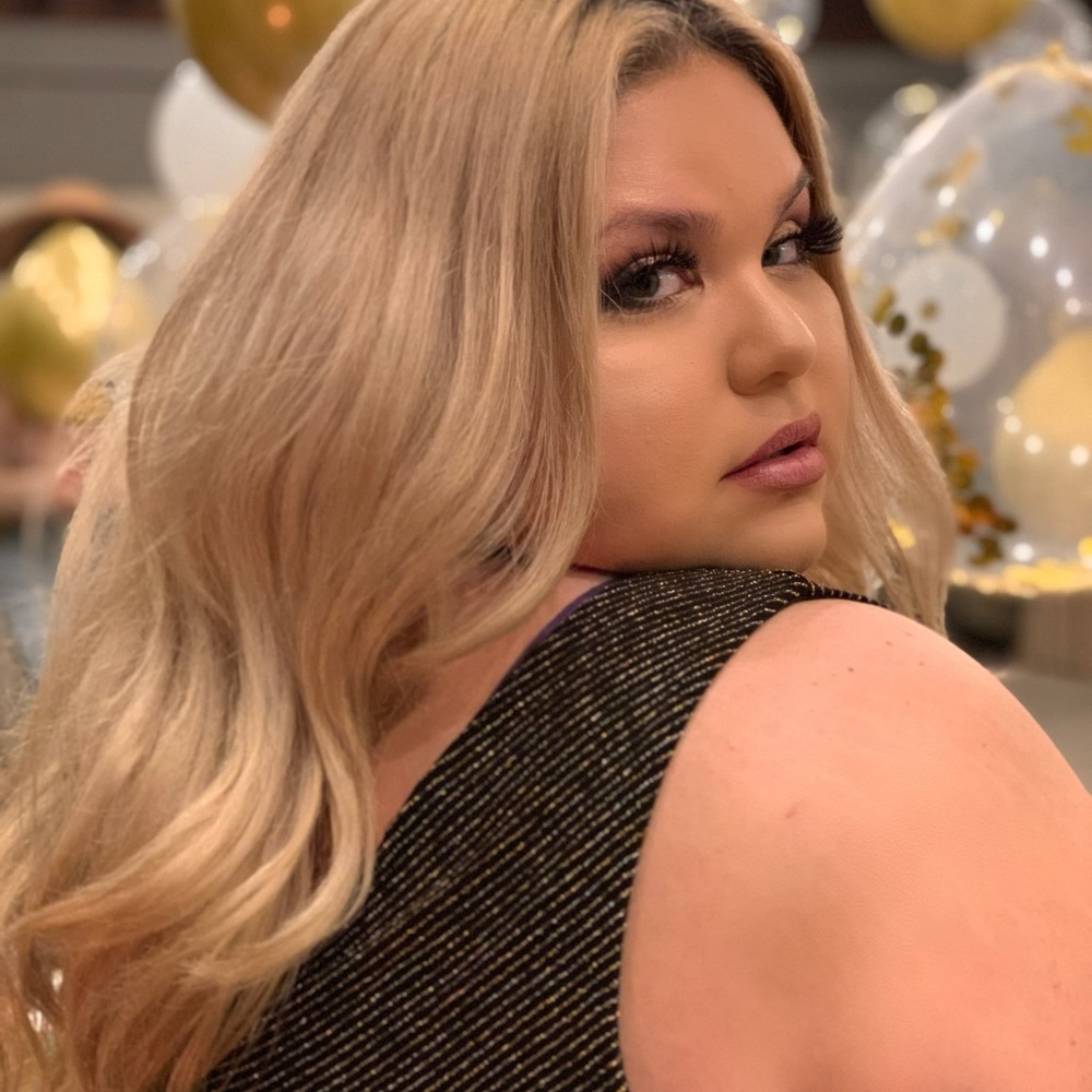 Meet your Posher, Jennifer